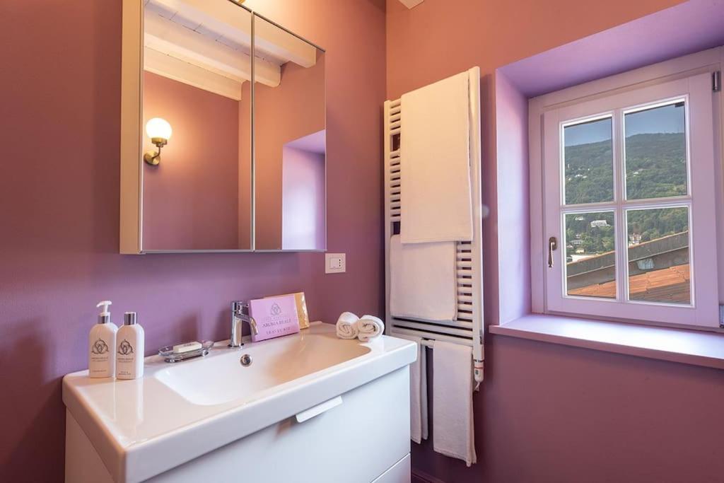 Isola Bella Apartments - Via Villa 28 สเตรซา ภายนอก รูปภาพ